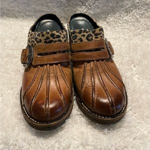 Amazing Clogs